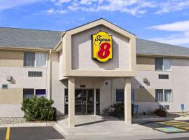 Super 8 by Wyndham Colorado Springs Airport, hotel v destinaci Colorado Springs