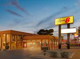 Super 8 by Wyndham El Paso Airport – hotel w mieście El Paso