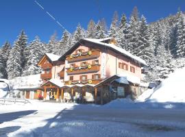 Hotel La Roccia, hotel en Passo del Tonale