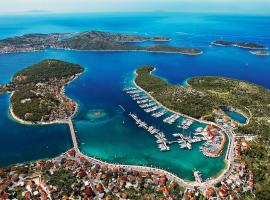 Marina Hotel Resort Frapa - Otok, hotel em Rogoznica