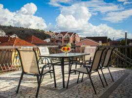 Castelomi, hotel en Podgorica