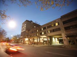 The Village Canberra, Hotel in Canberra