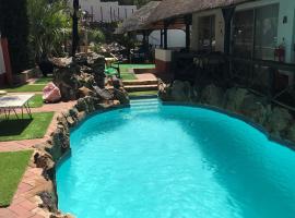 Tourmaline Guest House, hotel i Windhoek