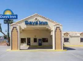 Days Inn by Wyndham Kingman West