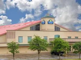 Days Inn by Wyndham Lubbock South