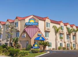 Days Inn by Wyndham Carlsbad, hotel sa Carlsbad