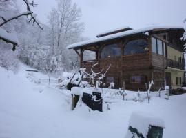 Chambres d'Hôtes Chalet de la Source, hotell i Morillon