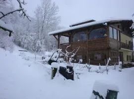 Chambres d'Hôtes Chalet de la Source