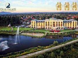 Göd에 위치한 호텔 Polus Palace Thermal Golf Club Hotel