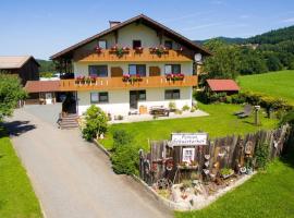 Pension Schuasterhof, hotel a Bodenmais