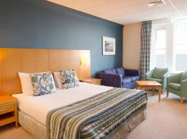 Sandbanks Hotel، فندق في بول