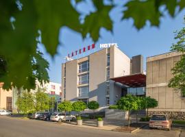 Hotel Laterum, готель у місті печ