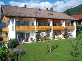 Ferienapartmenthaus Hubertushof, hotel em Mittenwald