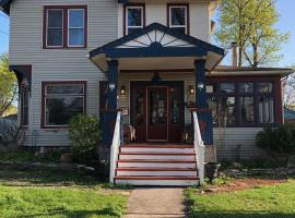 Blue Gables Bed and Breakfast, B&B sa Niagara Falls