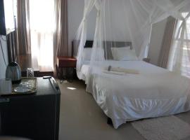 Kuku Royal Lodge, hotel i Ndola