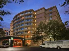 Embassy Suites by Hilton Chicago O'Hare Rosemont