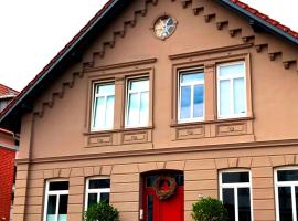 Ferienwohnung Schönwälder mit kleiner Terrasse und WALL BOX, Hotel in Buxtehude