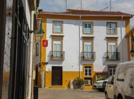 Casa do Arco Portalegre、ポルタレグレのB&B