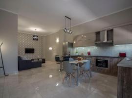 BO Home, hotel in Souda