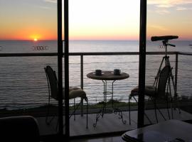 Clifftop Apartments Portland Vic, hotel en Portland