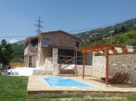 House with pool Gabi, hotel sa Kaštela