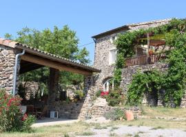 L'Attrape Reve, alojamento com cozinha em Saint-Vincent-de-Barrès