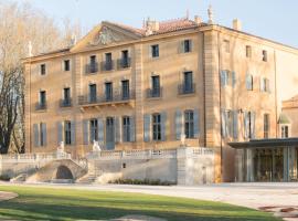 Château de Fonscolombe, country house sa Le Puy-Sainte-Réparade