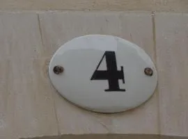 Le 4