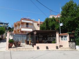 Despoina Apartments, hotel a Edipsos