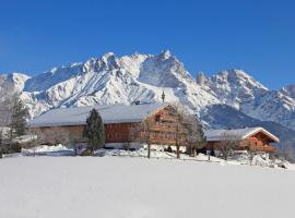 Pension Schmiderer - Vorderkasbichlhof, hotel a Saalfelden am Steinernen Meer