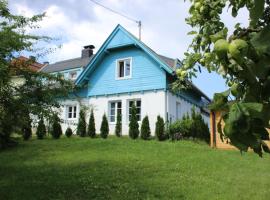 Blaues Haus Ferienwohnung Bodensdorf Ossiacher See Gerlitzen Alpe, מלון בבודנסדורף