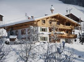 Pension Berghof, hotel din Maria Alm am Steinernen Meer