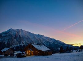 Stoffis Hütten, hotel en Tauplitz