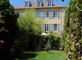 Le Jardin De Gustave, hotel di Ornans