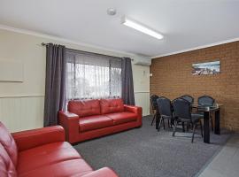 Warrnambool Motel and Holiday Park, chalé alpino em Warrnambool