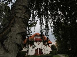 Grantek Üdülőház, Hotel in Balatonlelle