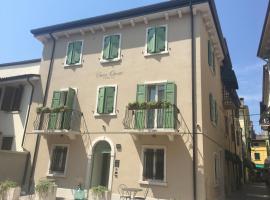 Casa Oreste, hotel a Lazise