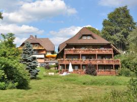 IMbery Hotel & Restaurant Hinterzarten – hotel w mieście Hinterzarten