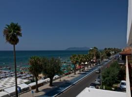 Hotel Ristorante Centosedici, hotel a Terracina