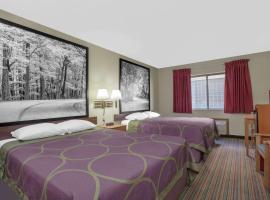 Super 8 by Wyndham Evansville East, hotell i Evansville