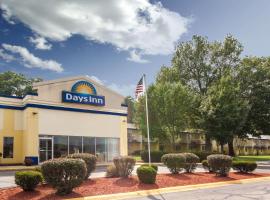 Days Inn by Wyndham Portage: Portage şehrinde bir otel