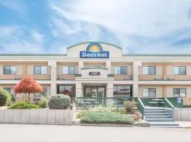 Days Inn by Wyndham West Rapid City