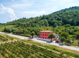 Casa Rossa Motovun, guest house sa Motovun