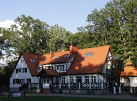 Leśniczówka Nibork, hotel con piscina en Nidzica