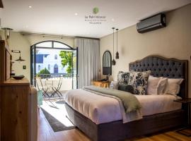 Le Petit Manoir Boutique Hotel, hotel di Franschhoek