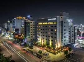 Shangria Beach Tourist Hotel