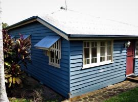 The Blue House Yungaburra, hotel in Yungaburra