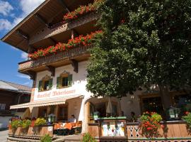 Gasthof Weberbauer, hotel en Scheffau am Wilden Kaiser