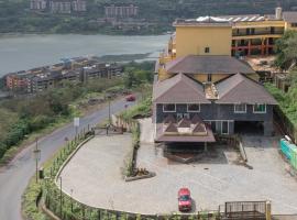 ANTARIKSH RETREAT, hotel in Poona