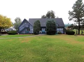 Sweetgrass Inn Bed & Breakfast